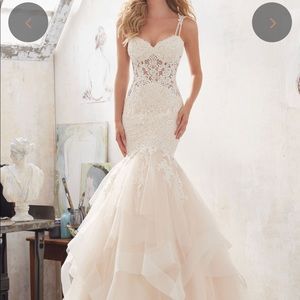 Size 8 wedding gown